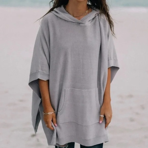 Barefoot Dreams Sunbleached Poncho in Soft Violet - Picture 1 of 12